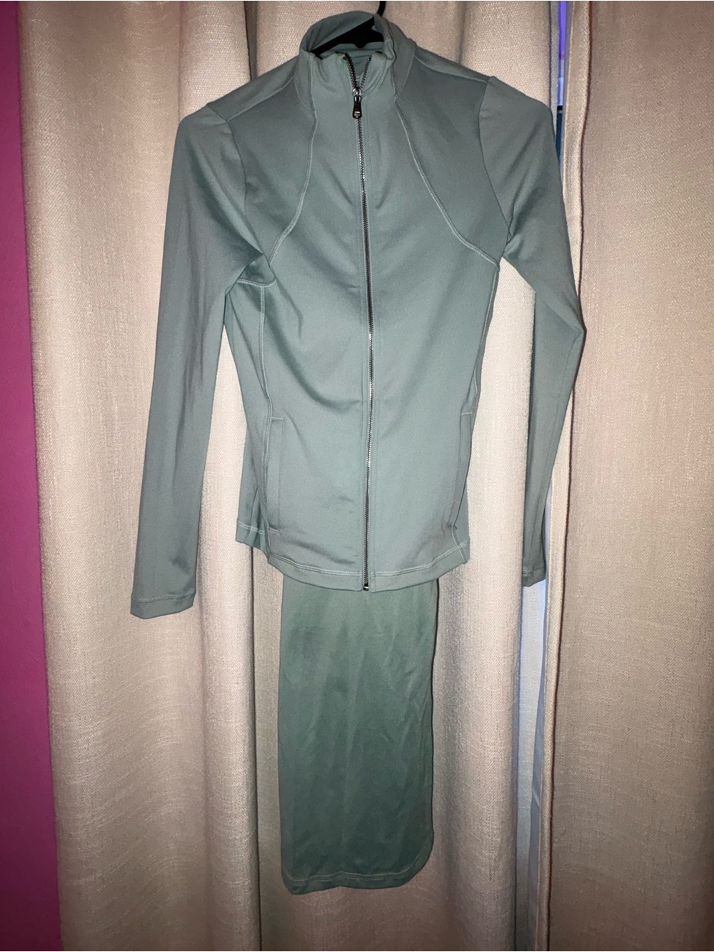 Gilly Hicks Sage Green Zip-Up Active Jacket